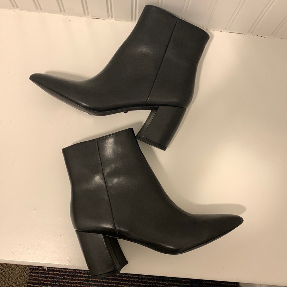 Steve Madden black ankle boots size 7